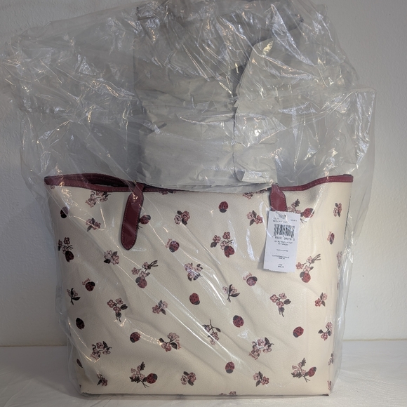 NWT coach Ladybug and flower bag on white - Picture 5 of 5
